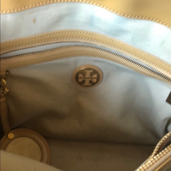 Tory Burch Robinson purse - Picture 8 of 8